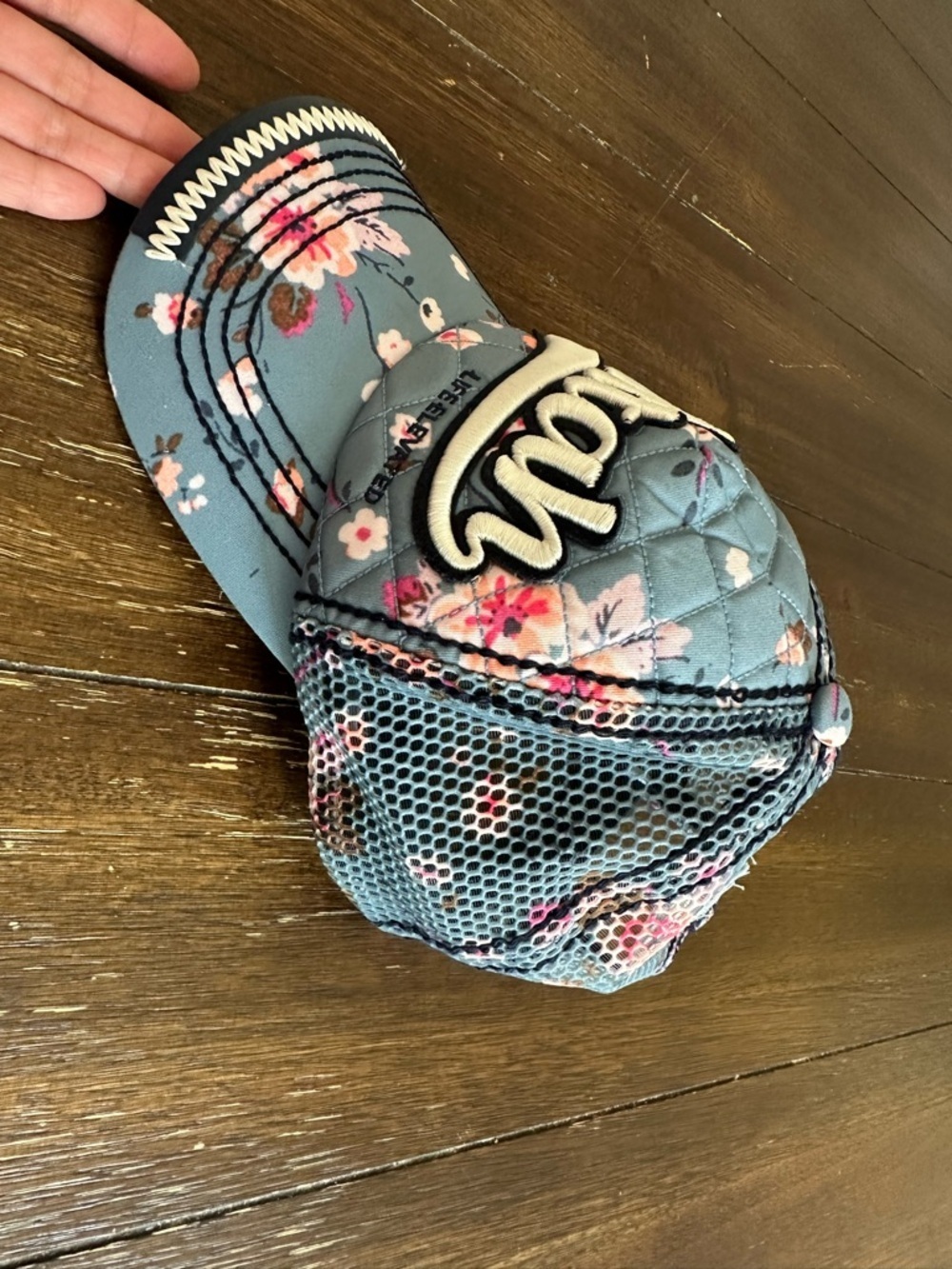 Robin Ruth Utah elevated hat - Picture 5 of 10